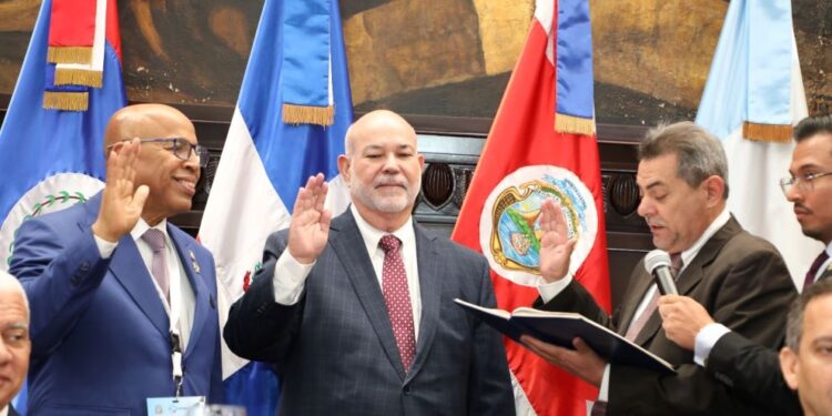 Parlamentos de Centroamérica, el Caribe y México escogen a Carlos Johnny Méndez y Alfredo Pacheco como presidente y vicepresidente del FOPREL