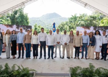 Paliza y Collado presentan proyecto de rehabilitación del Teleférico de Puerto Plata con inversión de US$20 millones