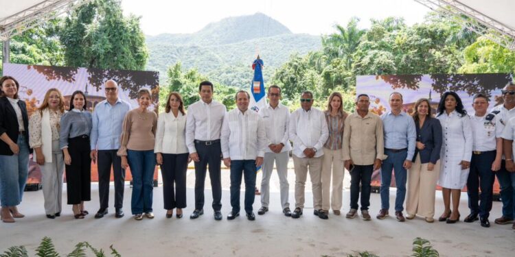Paliza y Collado presentan proyecto de rehabilitación del Teleférico de Puerto Plata con inversión de US$20 millones