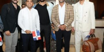 Ministro Kelvin Cruz recibe al equipo del Clásico Mundial de Béisbol