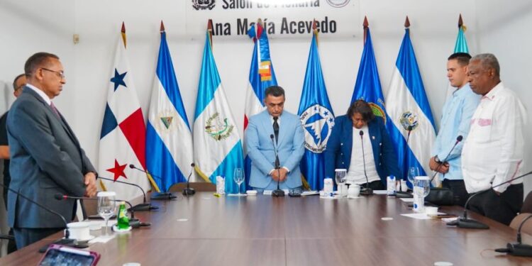 Bancada Parlamentaria Dominicana del PARLACEN rinde homenaje a víctimas de tragedia del 8 de abril