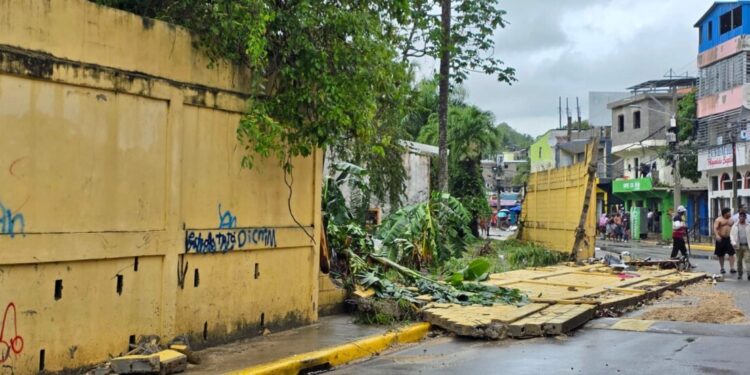 Infraestructura Escolar interviene escuelas afectadas por lluvias en el Distrito Nacional y la Provincia Santo Domingo