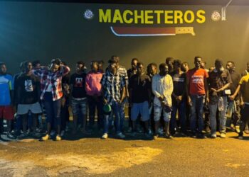 Patrulla del Ejército detiene a 38 haitianos indocumentados en operativo realizado en Valverde