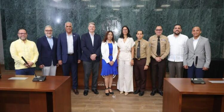 Asociación de Navieros y actores del sistema judicial impulsan acciones conjuntas para fortalecer la respuesta frente al polizonaje