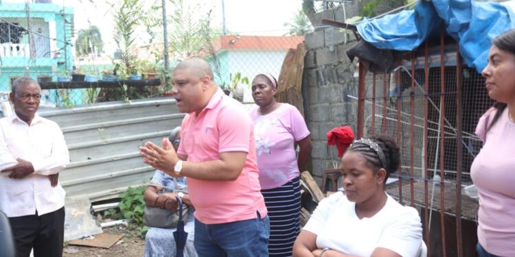 Diputado Ramón Raposo realiza amplio recorrido por comunidades de Villa Mella en SDN