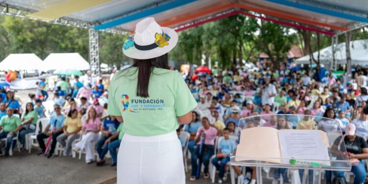 Fundación Luz y Esperanza reúne a Santiago en emotiva jornada por el autismo