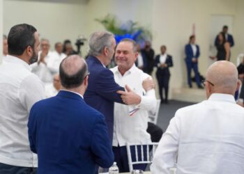 Gobierno, empresarios y organizaciones del sector agropecuario preparan ruta de modernización del campo