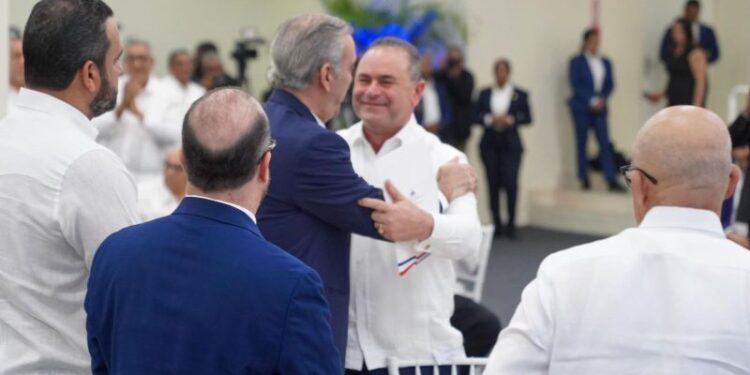 Gobierno, empresarios y organizaciones del sector agropecuario preparan ruta de modernización del campo