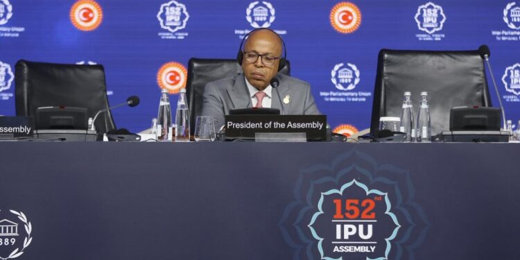 Alfredo Pacheco preside 152.ª Asamblea de la Unión Interparlamentaria (UIP) en Estambul, Turquía