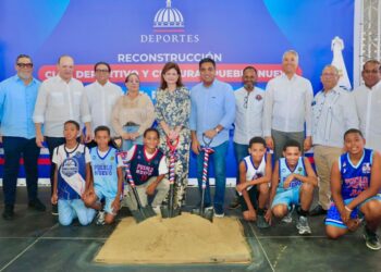 Vicepresidenta Raquel Peña y ministro Kelvin Cruz dan inicio a la reparación del Club Pueblo Nuevo en Santiago