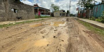 En plena homilía sacerdote exige terminación de calles tras 4 años de su destrucción en Sabana Grande de Boyà