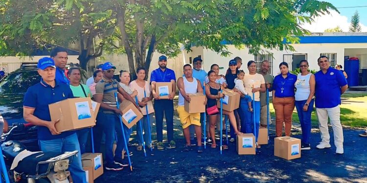 United Petroleum realiza donación a familias de Montellano tras inundaciones en Puerto Plata