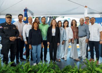 Carolina lleva alegría y bienestar a la comunidad con entrega del renovado parque Urbanización Solimar