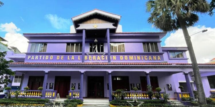 Secretaría de Cultos del PLD llama a fortalecer la familia dominicana y atender crisis económica que afecta a millones de hogares
