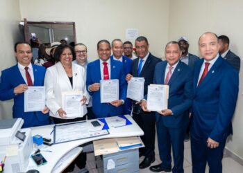 Radhamés Silverio formaliza candidatura a la Rectoría de la UASD con llamado a la continuidad, la innovación y el fortalecimiento institucional