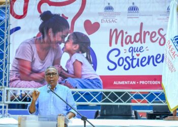 Gobierno inicia en San Cristóbal gran jornada nacional por el Día de las Madres a través de DASAC