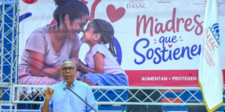 Gobierno inicia en San Cristóbal gran jornada nacional por el Día de las Madres a través de DASAC