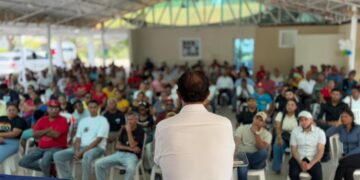 Antonio Marte recibe masivo apoyo en La Vega, anuncia restructuración y condena depredación en Santo Cerro.