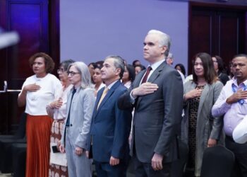 Luis Miguel De Camps afirma la alfabetización inicial en edad oportuna es una prioridad estratégica del ministerio