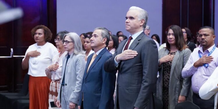 Luis Miguel De Camps afirma la alfabetización inicial en edad oportuna es una prioridad estratégica del ministerio
