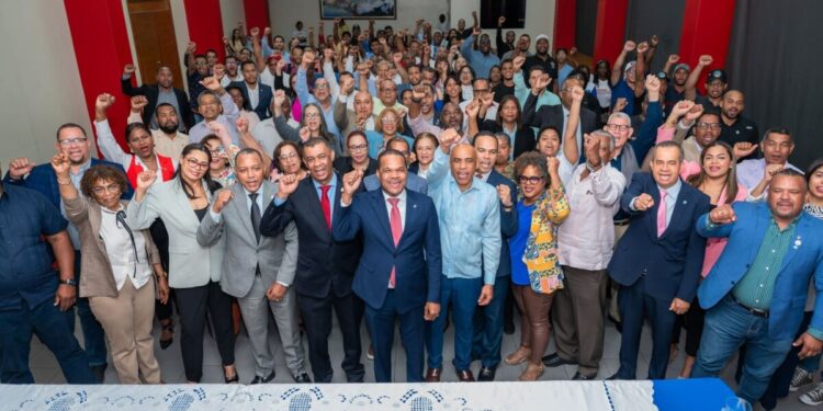 Radhamés Silverio recibe respaldo de Impulso Académico en sus aspiraciones a la Rectoría de la UASD