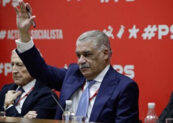 Miguel Vargas llama desde Chile a fortalecer la democracia, la paz y la cooperación internacional