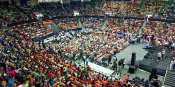 ¡A casa llena! Gobierno reconoce y entrega premios a más de 10 mil madres de la provincia de Santiago través de DASAC