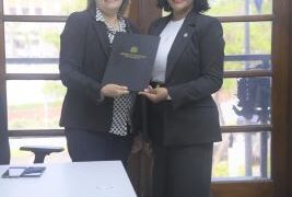 DIPUTADA LEYVI BAUTISTA PROPONE RED NACIONAL DE DISPENSARIOS MÉDICOS EN ESCUELAS