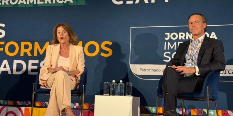 Juan Tomás Díaz y Ana Botella presentan en CEAPI un modelo de liderazgo empresarial con impacto social