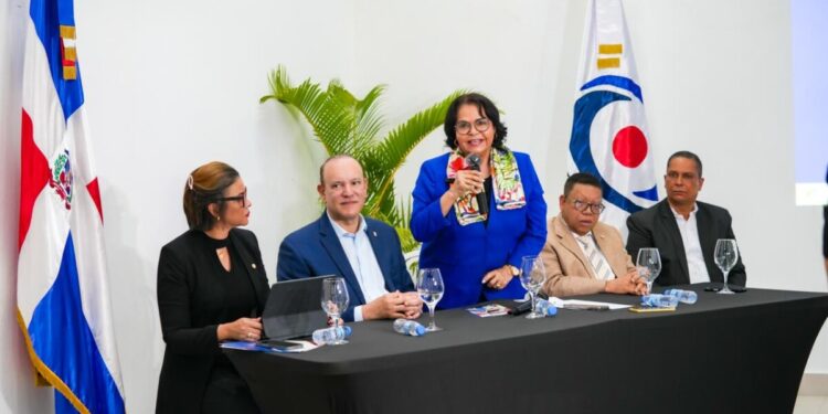 La CCRD impulsa la transparencia municipal a través del SICEEP en la región del Cibao