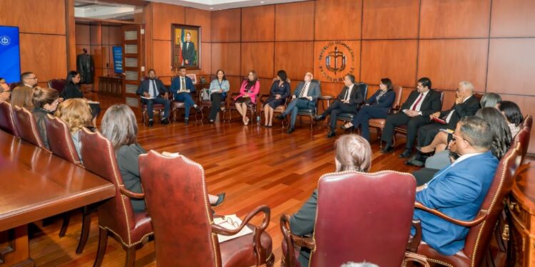 Poder Judicial acuerda con Hacienda una indexación salarial para el personal judicial