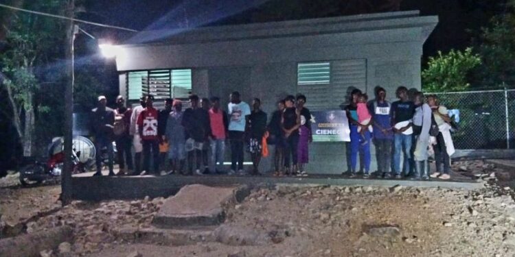 Patrullas del Ejército interceptan a 65 extranjeros indocumentados en operativos en la frontera con Dajabón