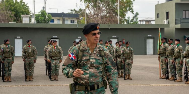 Comandante del Ejército inspecciona unidades y operatividad fronteriza en provincias de la Línea Noroeste Supervisa avances en infraestructuras en proceso de remodelación y mejoras.