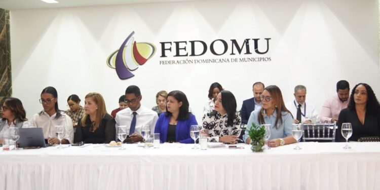 Presidente de Fedomu destaca interés de municipios en ordenamiento de los territorios