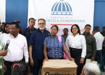 Residentes en Elias Piña reciben jornada asistencial encabezada por Desarrollo de la Comunidad