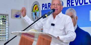 PRD pide al presidente Abinader dejar sin efecto congelación de los precios de los combustibles