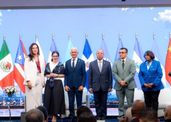 Presidente del Senado destaca importancia de la estabilidad macroeconómica y la integración financiera regional