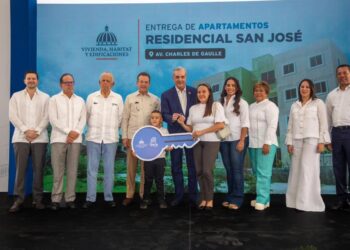 Banreservas financia 700 apartamentos del residencial San José entregados por el presidente Abinader