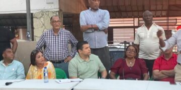 Tobías Crespo encabeza encuentro con comunitarios del Ensanche La Paz: asegura será el alcalde del Distrito Nacional