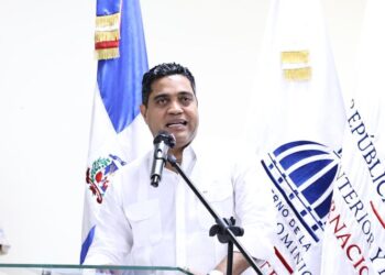 Ministro de Deportes gestiona con Presidente Abinader retorno de atletas varados en Venezuela