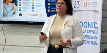 Pacientes de OncoPlaza participan en charla sobre calidad de vida durante el tratamiento del cáncer