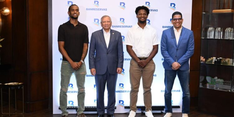 Banreservas incorpora a Jean Montero y Andrés Feliz como embajadores para fortalecer el orgullo dominicano en Europa