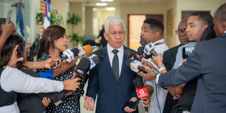 Presidente del Senado defiende procesos legislativos: “proyectos no se aprueban al vapor