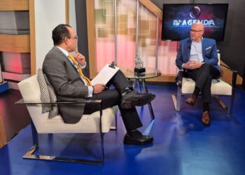 Reforma PN es frívola y vacía; probablemente alguien obtuvo comisión con uniformes nuevos
