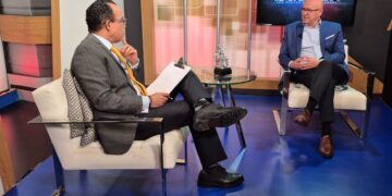 Reforma PN es frívola y vacía; probablemente alguien obtuvo comisión con uniformes nuevos