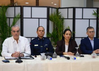 No vamos a desistir en nuestro empeño de transformar la Policía”, y promete cero impunidad ante abusos
