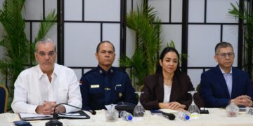 No vamos a desistir en nuestro empeño de transformar la Policía”, y promete cero impunidad ante abusos