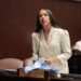 Tayluma Calderón defiende el trabajo de odontólogos y médicos en el nuevo Código Penal