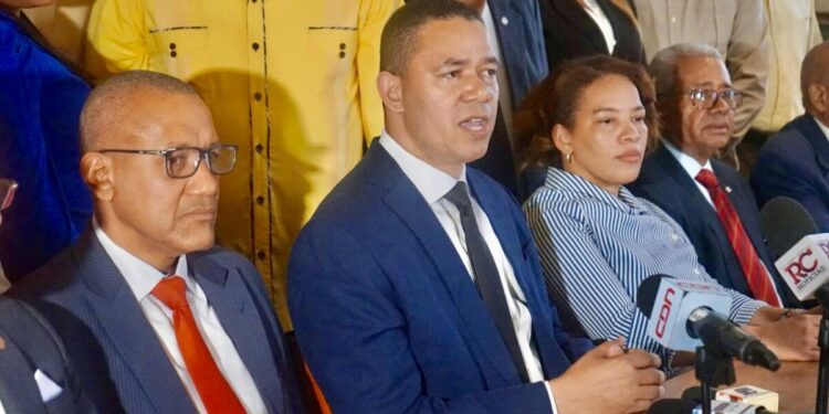 JHONNY ARISTY EXIGE CONVOCATORIA INMEDIATA PARA INTEGRAR LA COMISIÓN NACIONAL ELECTORAL DEL COLEGIO DE ABOGADOS.