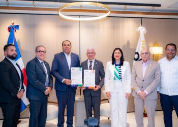 Senado de la República recibe certificaciones de buenas prácticas de transparencia y gestión de redes sociales